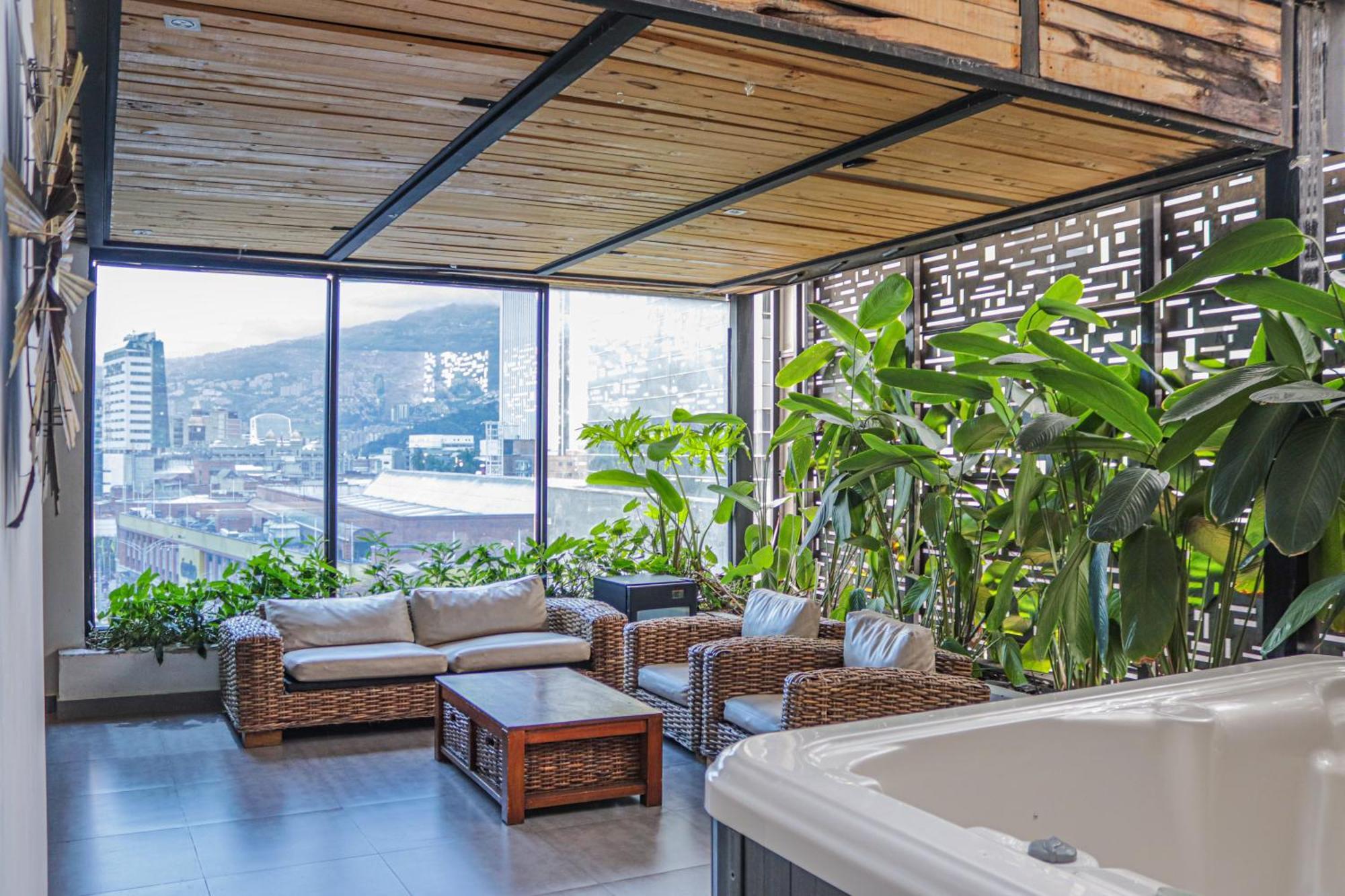 Hotel 47 Medellin Center Bagian luar foto