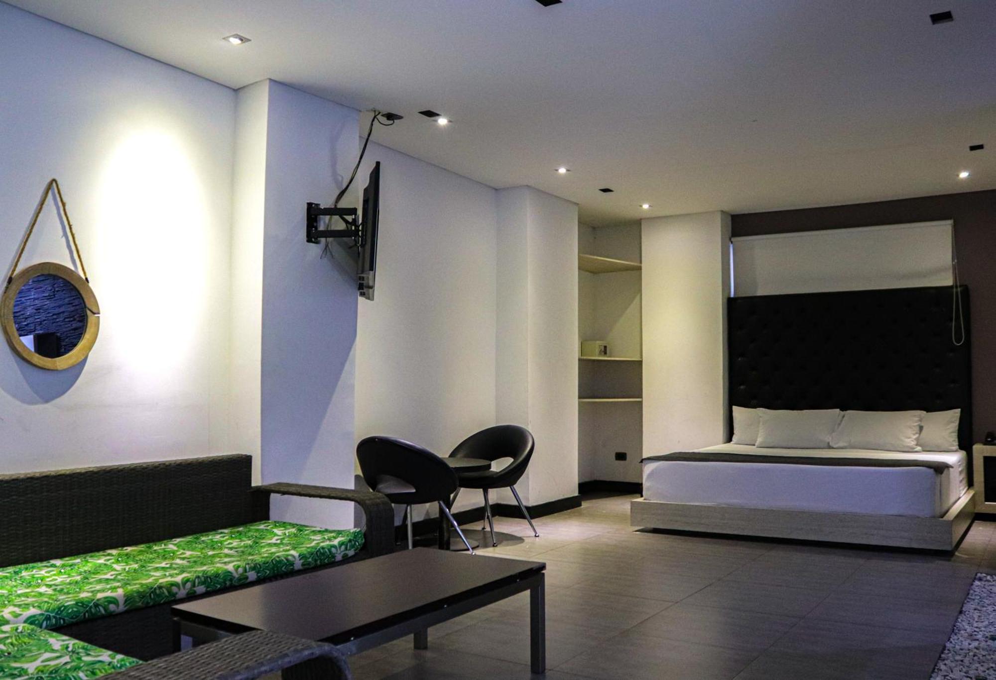 Hotel 47 Medellin Center Bagian luar foto