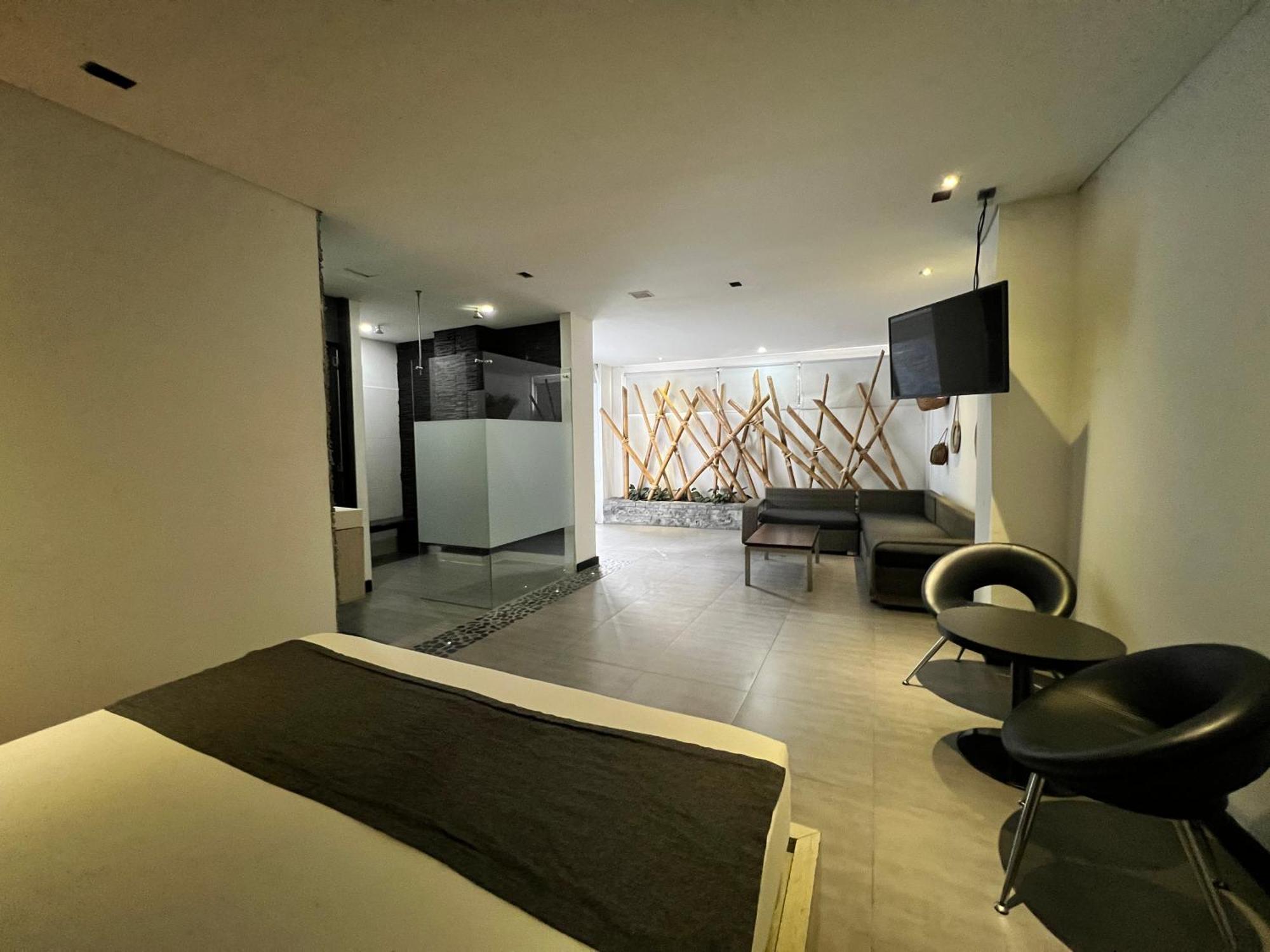 Hotel 47 Medellin Center Bagian luar foto