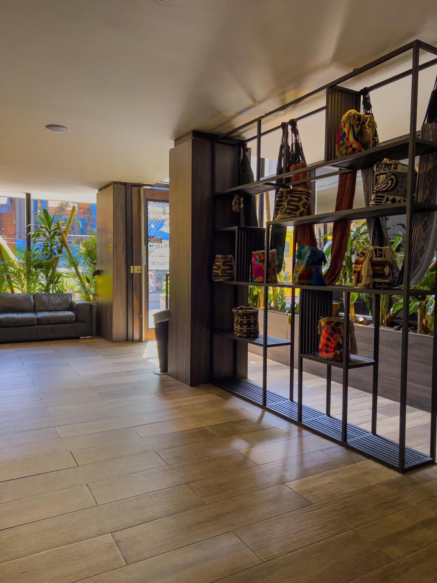 Hotel 47 Medellin Center Bagian luar foto