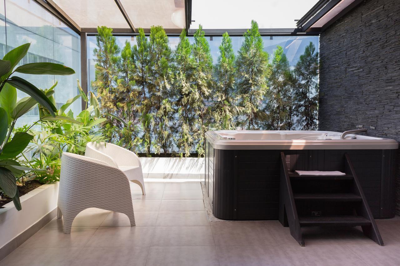 Hotel 47 Medellin Center Bagian luar foto